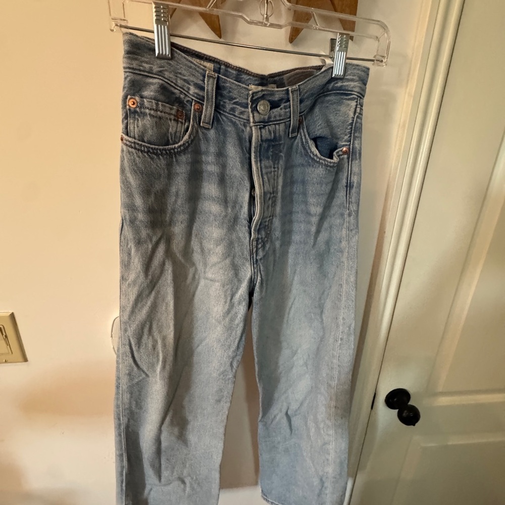 LEVIS RIBCAGE STRAIGHT SIZE 26